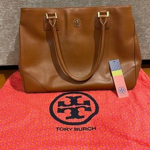 NWT. Tory Burch Robinson East West Tote.  Never used. Smoke free home.